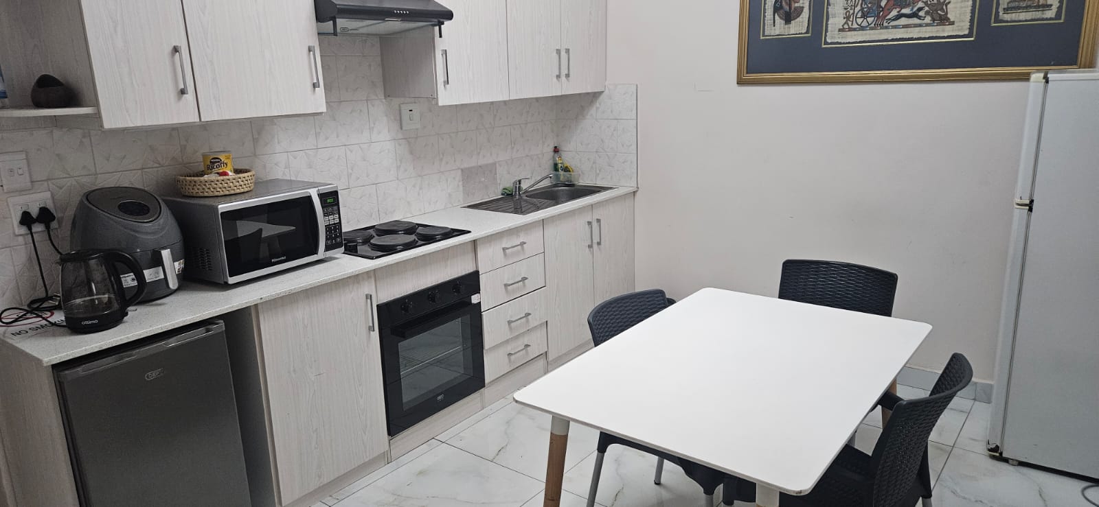 Minak Guest House